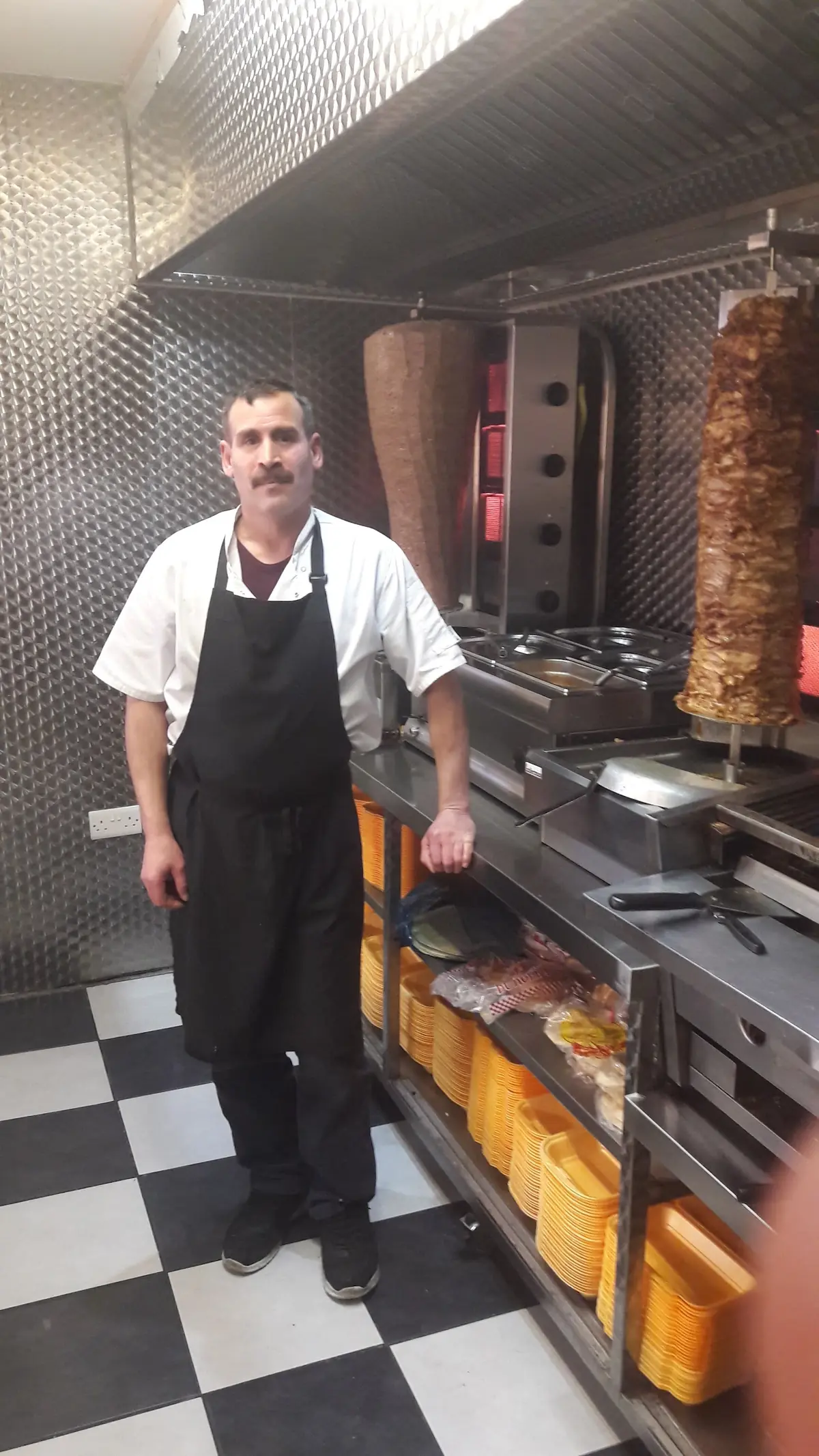 Usta Pizza & Charcoal Grill photo (photo 3 of 3)