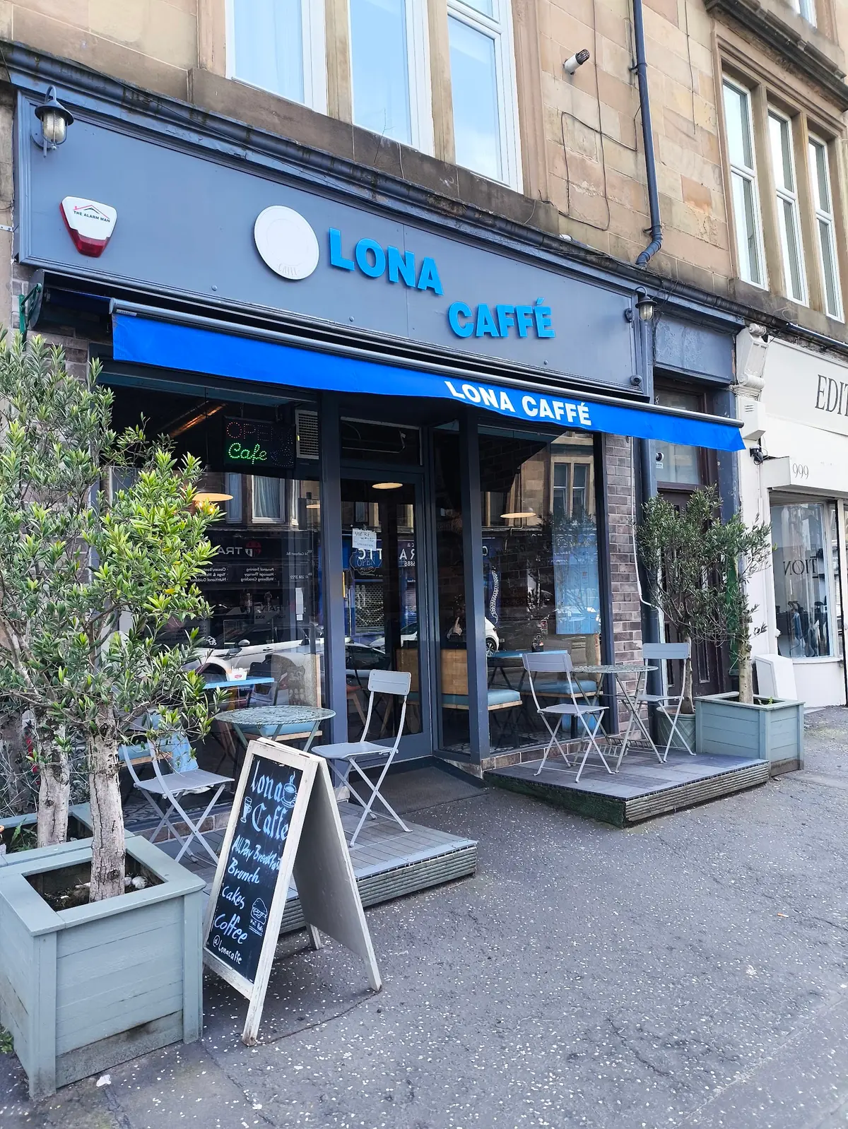 Lona Caffe
