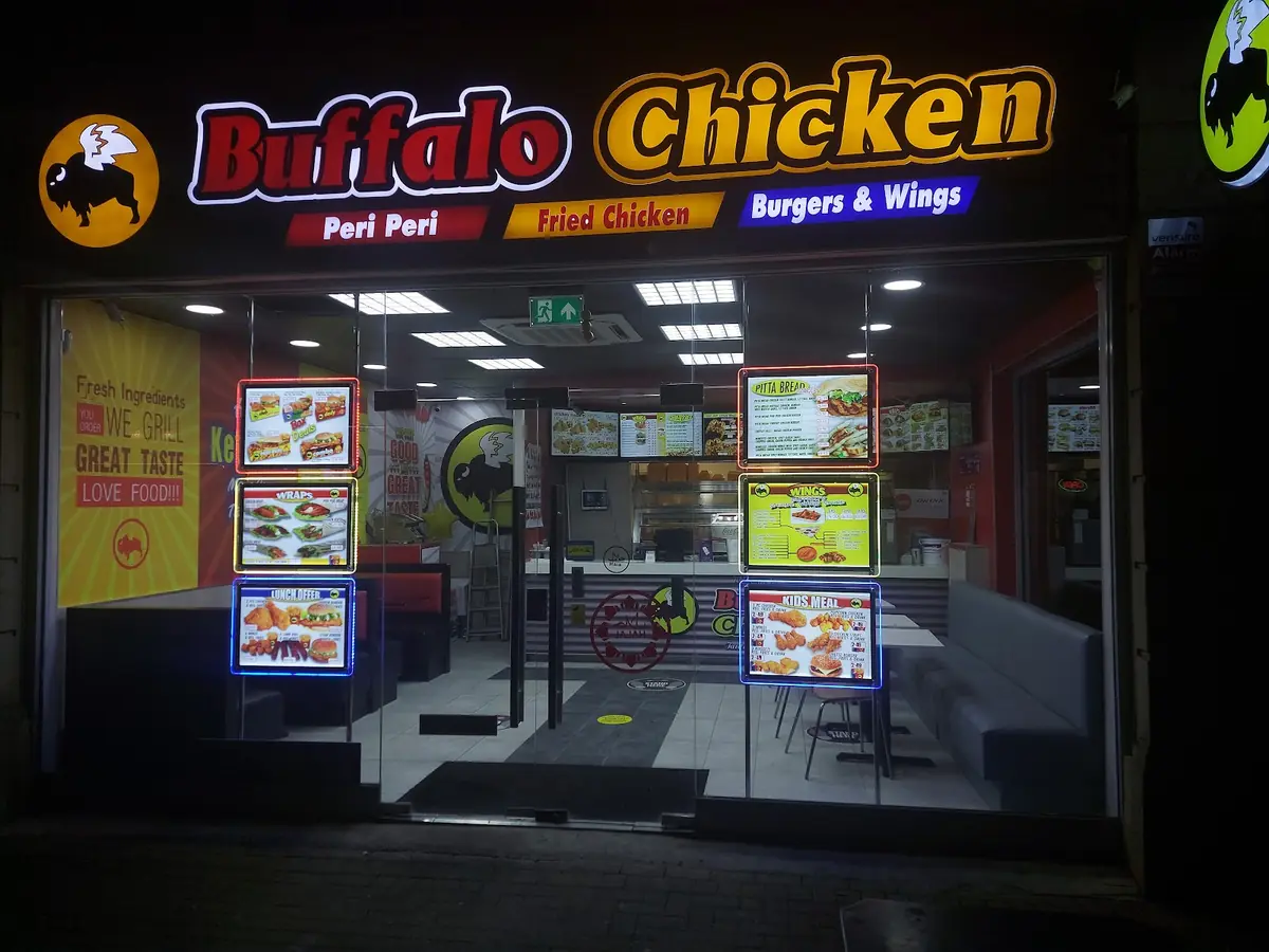 Inside Buffalo chicken Kettering, Kettering