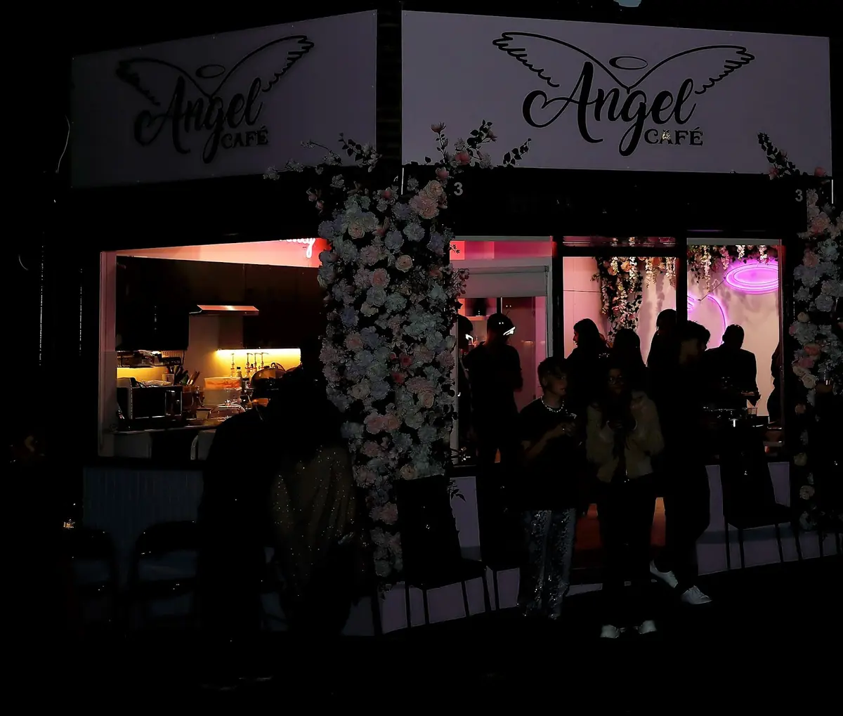 Angel Cafe — Cafes in Barnet