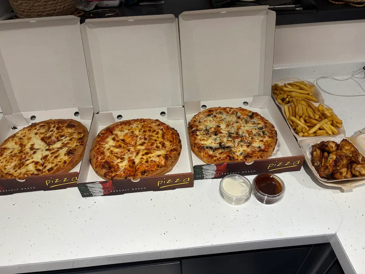 Zorba's Grill And Pizza House