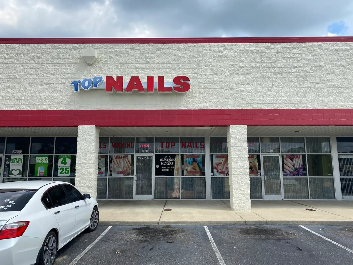 Top Nails photo (photo 1 of 3)
