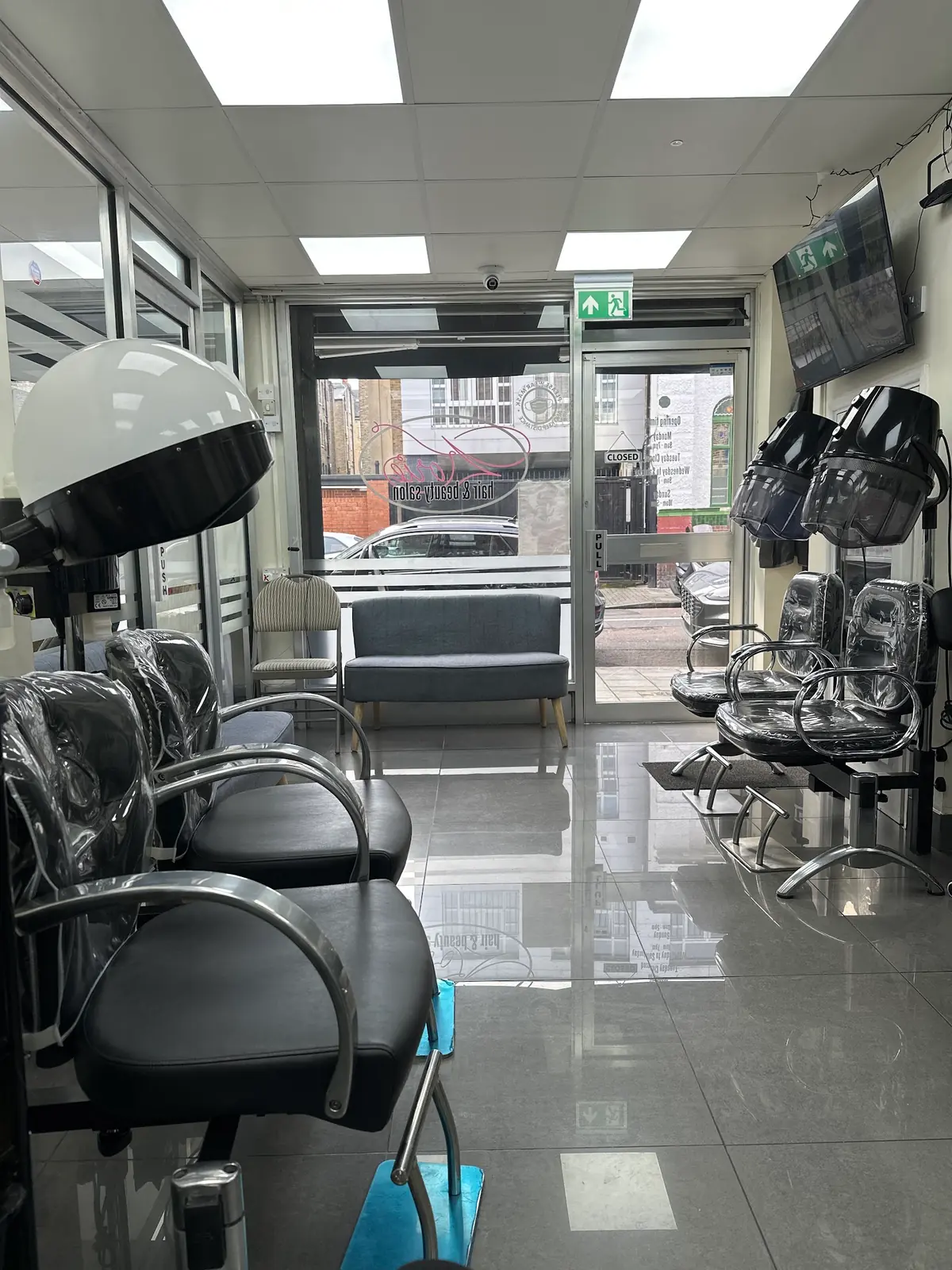 Korie Hair and Beauty Salon photo (photo 2 of 3)