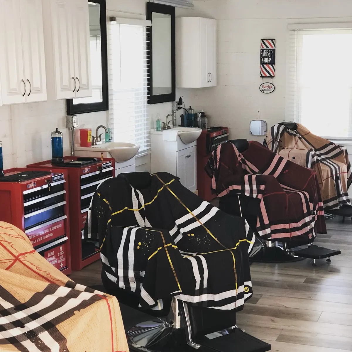 FADERITE BARBER CO photo (photo 3 of 3)