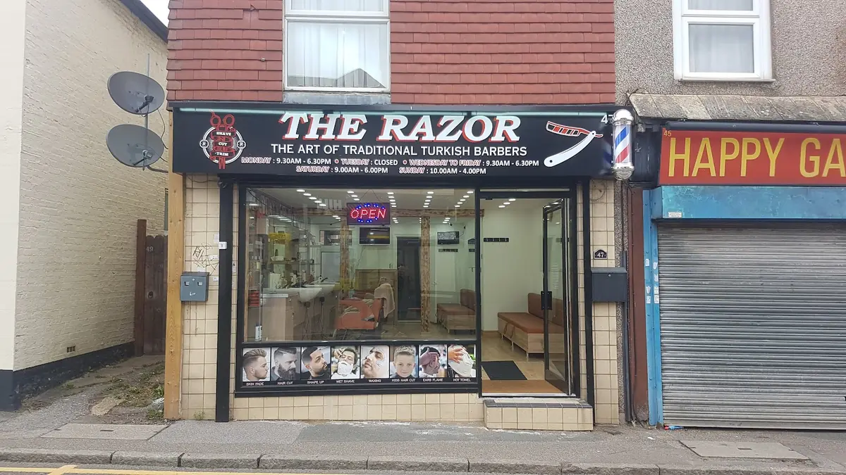 Handsome Gents Turkish Barber — Barbershops in South Ockendon