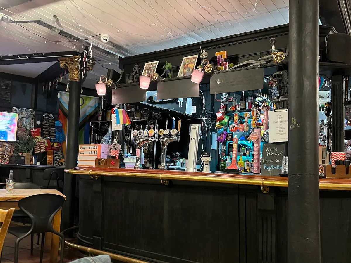 Escape Bar Stratford photo (photo 7 of 13)