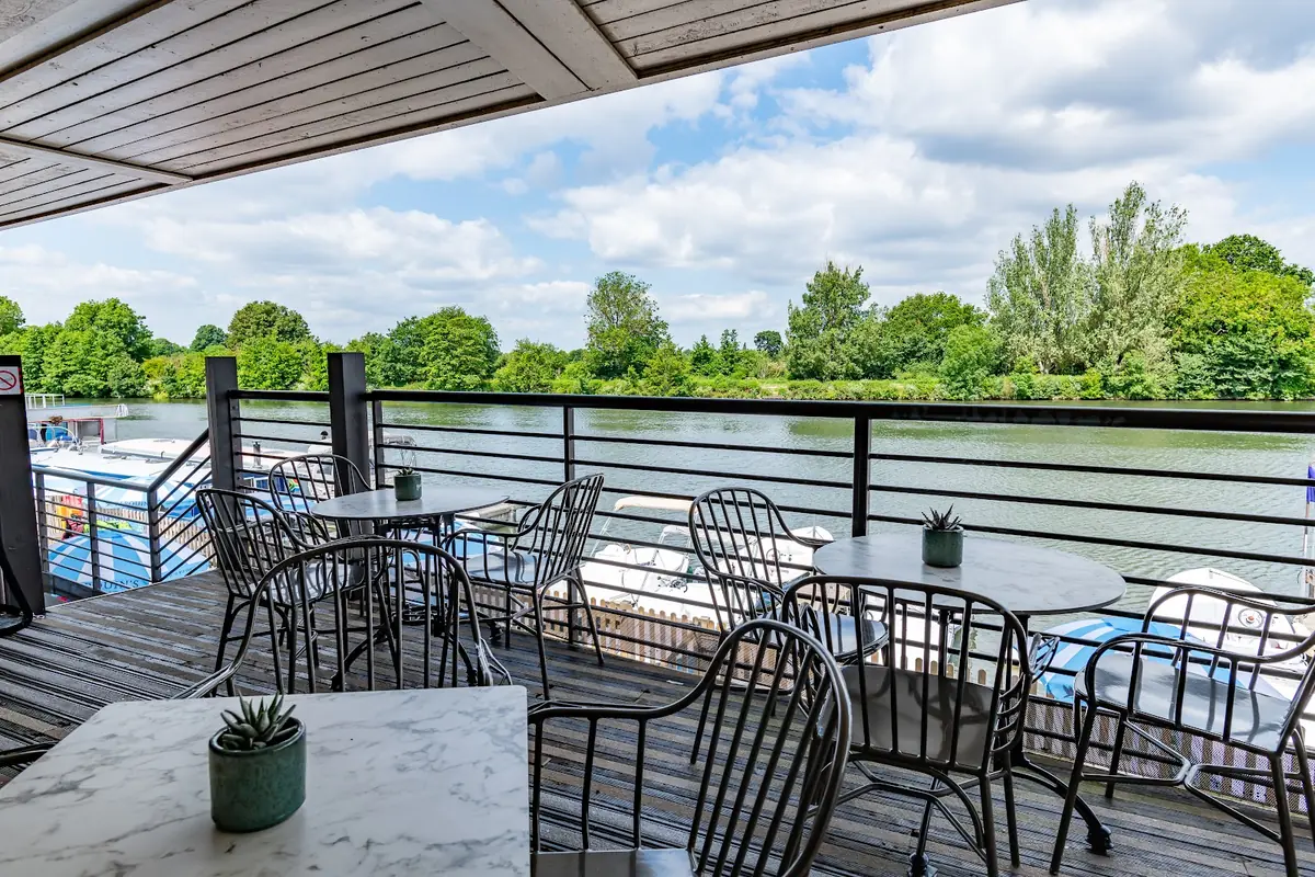 Harts Boatyard Surbiton
