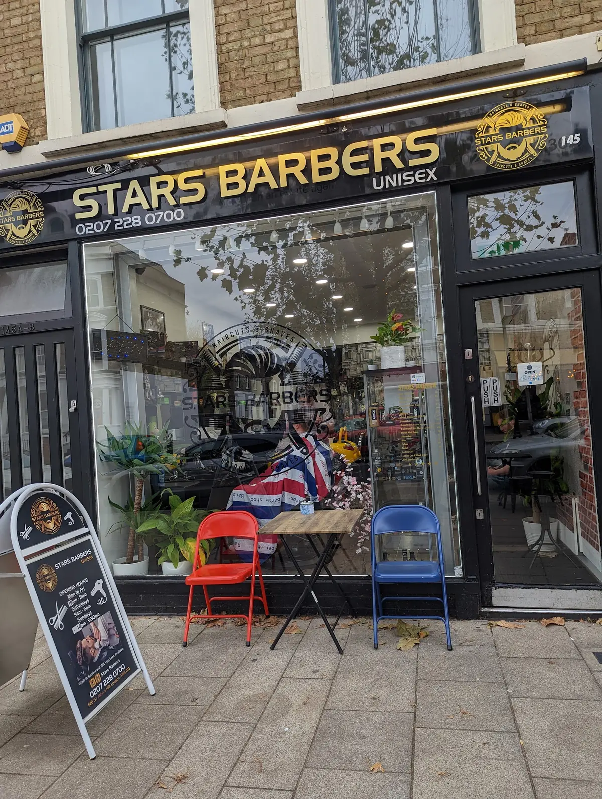 Stars Barbers Haircuts & Shaves photo (photo 1 of 3)