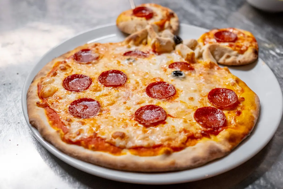 Florios Pizzeria photo (photo 3 of 3)