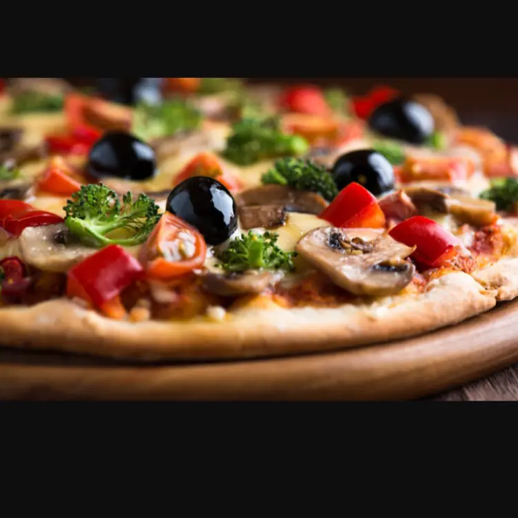 Bella Pizza photo (photo 1 of 3)