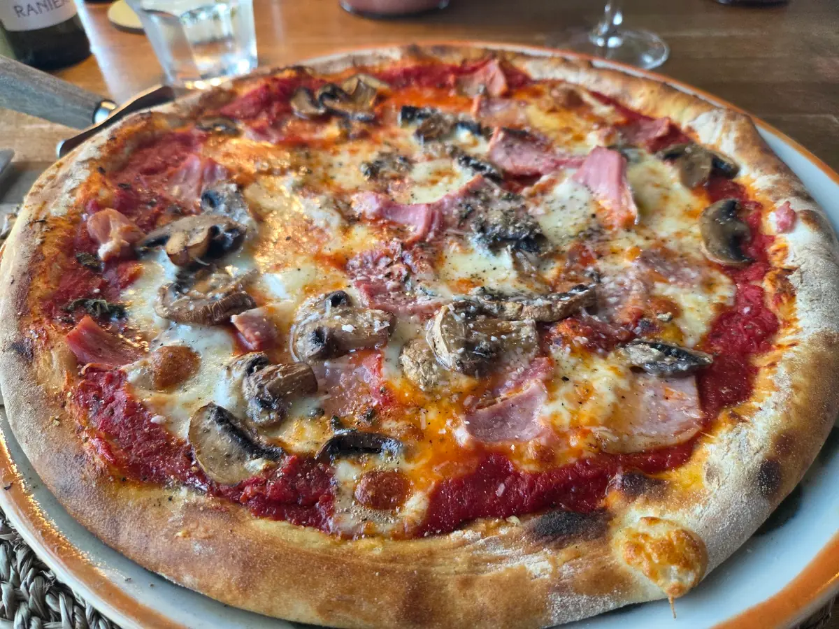 Pizza West photo (photo 2 of 3)