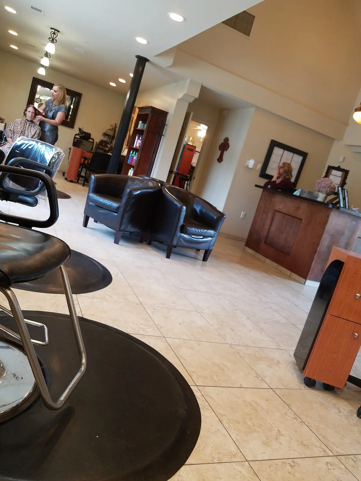 Arabella Capelli Salon photo (photo 1 of 3)