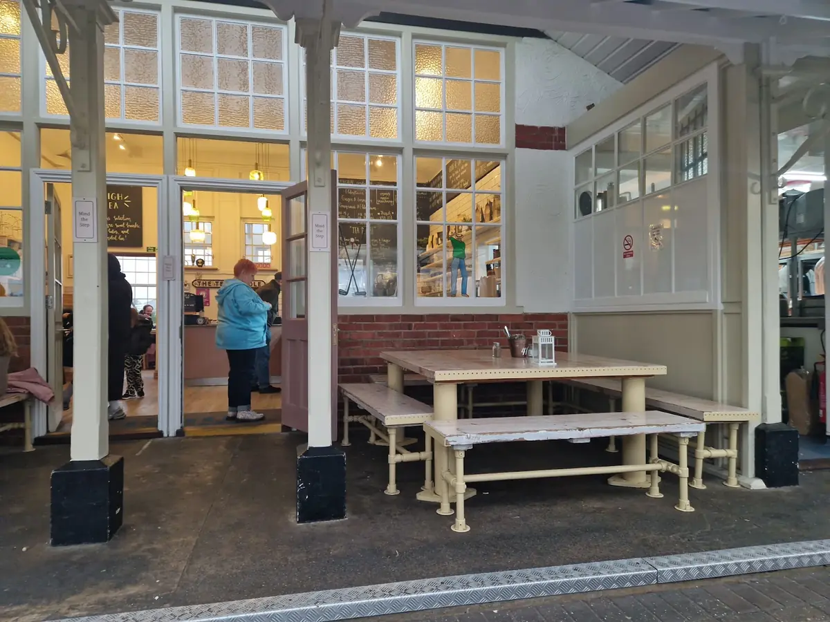 The Tenth Hole — Coffee shops in Portsmouth