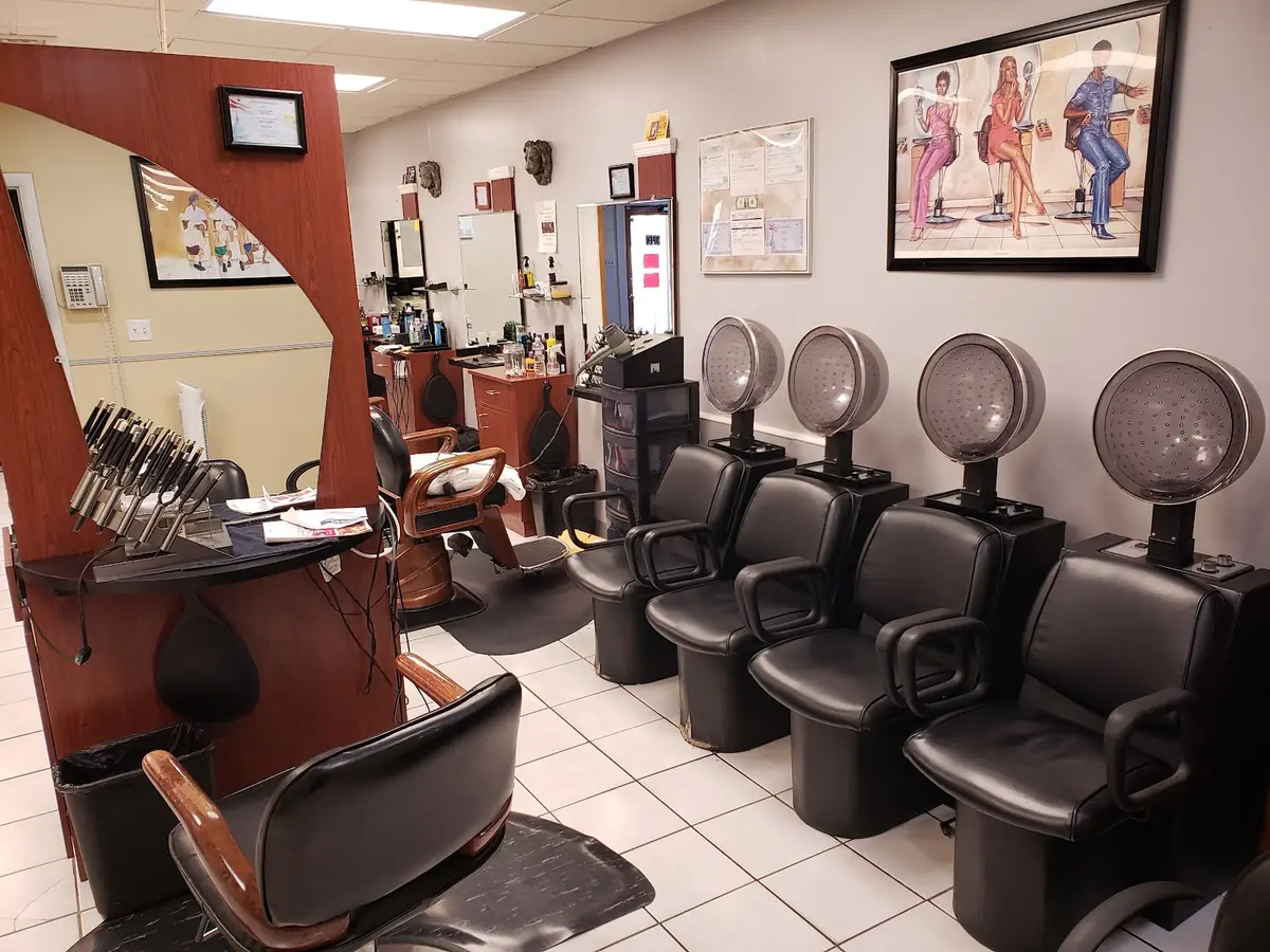 My 3 Sons Unisex / Barber Shop photo (photo 3 of 3)