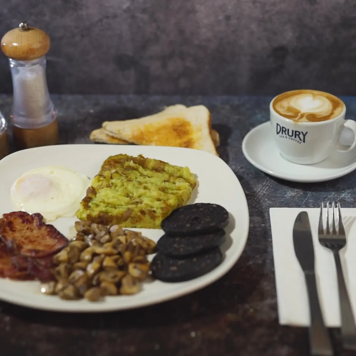 Leo's Cafe photo (photo 2 of 3)